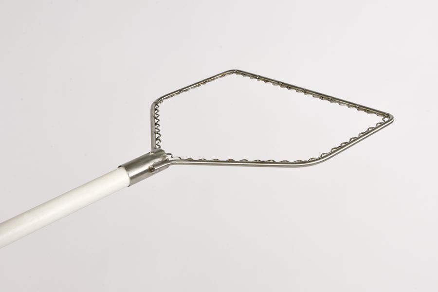 Kescherbügel aus Edelstahl mit Schutzstab, in D-Form, 30 cm breit